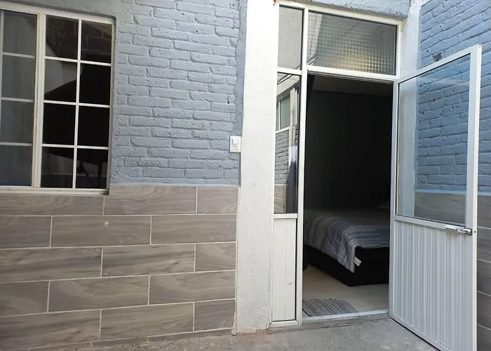 Bonito Depto Con Patio Y Oficina A 7 Minutos Caminando Aicm Apartamento *